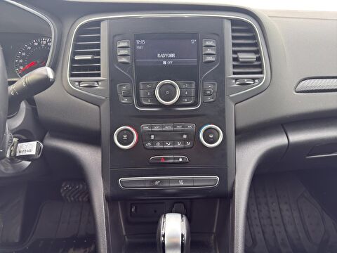 renault, megane, sedan 1.3 tce joy comfort edc, otomatik, benzin 2.el otomobil | renew 18