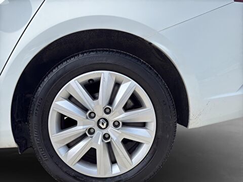 renault, megane, sedan 1.3 tce joy comfort edc, otomatik, benzin 2.el otomobil | renew 18