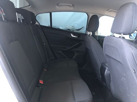 ford, focus, sedan 1.5 tdcı ecoblue trend x otomatik, otomatik, dizel 2.el otomobil | renew 15