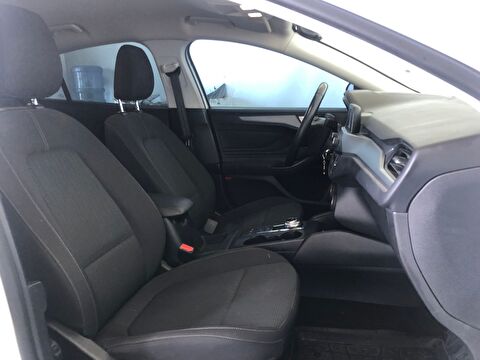 ford, focus, sedan 1.5 tdcı ecoblue trend x otomatik, otomatik, dizel 2.el otomobil | renew 13