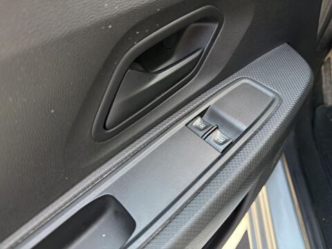 dacia, sandero, 1.0 turbo comfort, manuel, benzin 2.el otomobil | renew 16