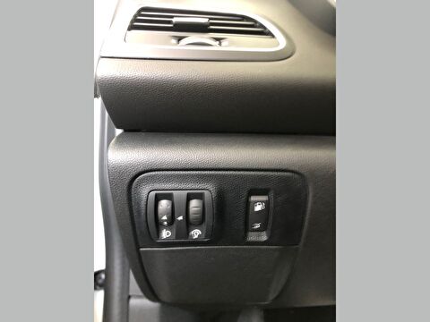 renault, megane, sedan 1.3 tce touch edc, otomatik, benzin 2.el otomobil | renew 19