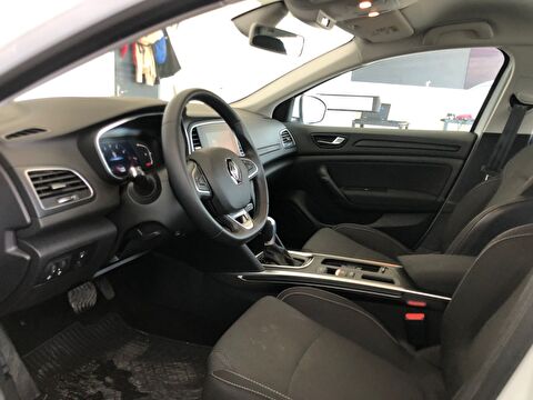 renault, megane, sedan 1.3 tce touch edc, otomatik, benzin 2.el otomobil | renew 16