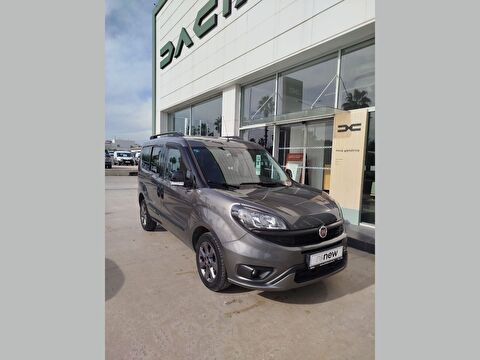 Combi 1.6 MultiJet Trekking, 2. el otomobil | renew
