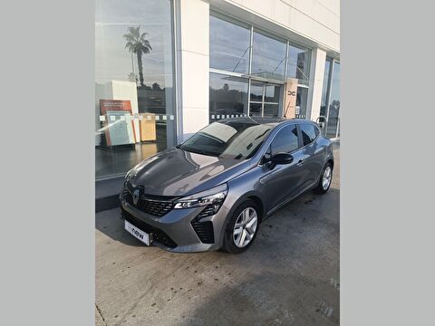 Hatchback 1.0 TCe Evolution X-Tronic, 2. el otomobil | renew