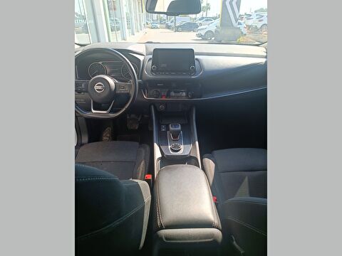 nissan, qashqai, suv 1.3 dıg-t 12v mhev 4x4 sky pack x-tronic, otomatik, mhev 2.el otomobil | renew 12