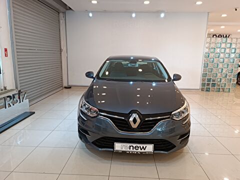 Sedan 1.3 TCe Touch EDC, 2. el otomobil | renew