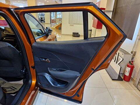 peugeot, 2008, crossover 1.5 bluehdı active prime eat8, otomatik, dizel 2.el otomobil | renew 9