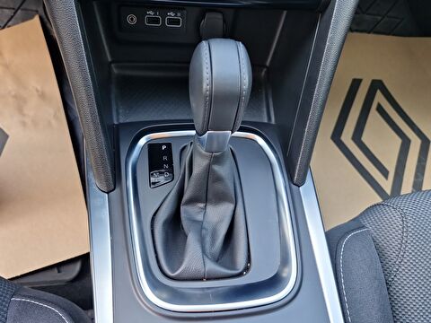 renault, megane, sedan 1.3 tce touch edc, otomatik, benzin 2.el otomobil | renew 18