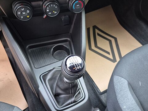 dacia, duster, essential 1.0 turbo 4x2, manuel, benzin 2.el otomobil | renew 19