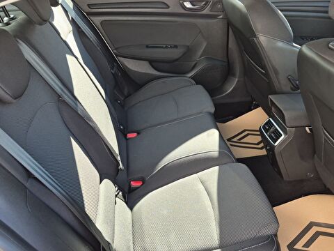 renault, megane, sedan 1.3 tce touch edc, otomatik, benzin 2.el otomobil | renew 26