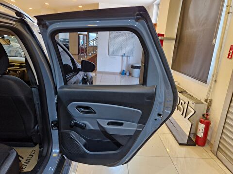 dacia, duster, suv 1.3 tce essential edc, otomatik, benzin 2.el otomobil | renew 9