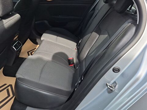 renault, megane, sedan 1.3 tce touch edc, otomatik, benzin 2.el otomobil | renew 15