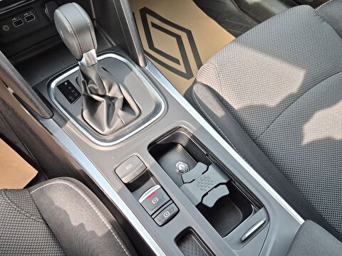 renault, megane, sedan 1.3 tce touch edc, otomatik, benzin 2.el otomobil | renew 18