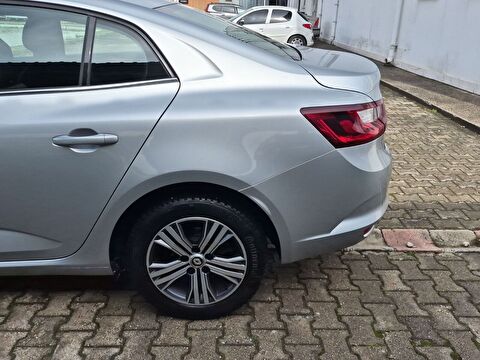 renault, megane, sedan 1.3 tce touch edc, otomatik, benzin 2.el otomobil | renew 8