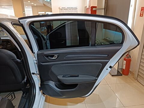 renault, megane, sedan 1.3 tce joy comfort edc, otomatik, benzin 2.el otomobil | renew 14