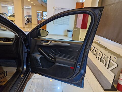 ford, focus, sedan 1.5 tdcı ecoblue titanium x otomatik, otomatik, dizel 2.el otomobil | renew 10