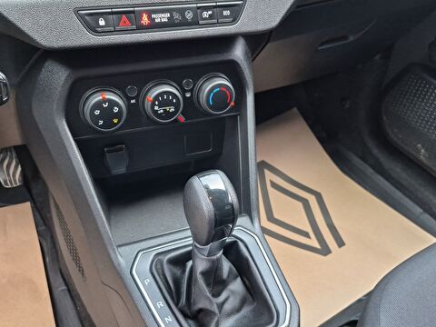 renault, taliant, 1.0 turbo joy x-tronic, otomatik, benzin 2.el otomobil | renew 18