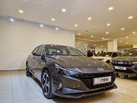 Hyundai, Elantra, Sedan 1.6 MPI Style Comfort Otomatik, Otomatik, Benzin 2. el otomobil | renew Mobile