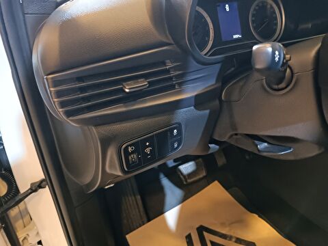 hyundai, i20, hatchback 1.4 mpı jump otomatik, otomatik, benzin 2.el otomobil | renew 17