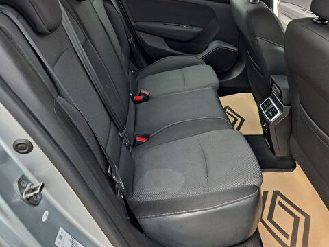 renault, megane, sedan 1.3 tce touch edc, otomatik, benzin 2.el otomobil | renew 15