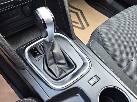 renault, megane, sedan 1.3 tce joy edc, otomatik, benzin 2.el otomobil | renew 18