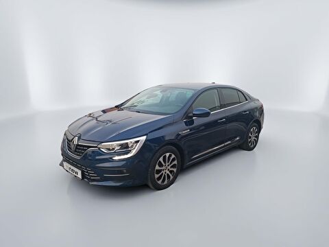 Sedan 1.3 TCe Joy EDC, 2. el otomobil | renew