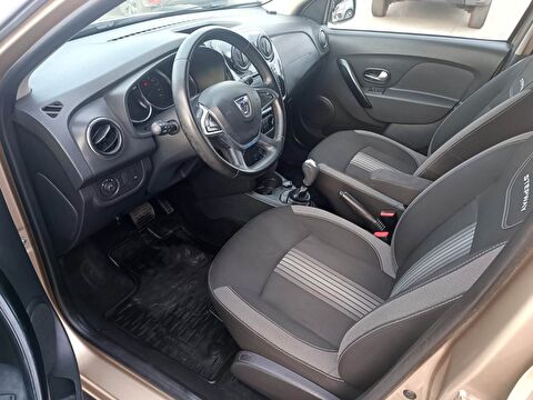 dacia, sandero, hatchback 0.9 tce stepway style easy-r, otomatik, benzin 2.el otomobil | renew 11