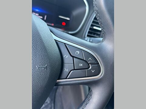 renault, megane, sedan 1.3 tce ıcon edc, otomatik, benzin 2.el otomobil | renew 18