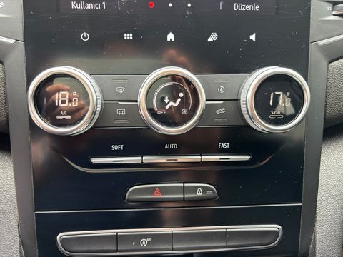 renault, megane, sedan 1.5 bluedci touch edc, otomatik, dizel 2.el otomobil | renew 17