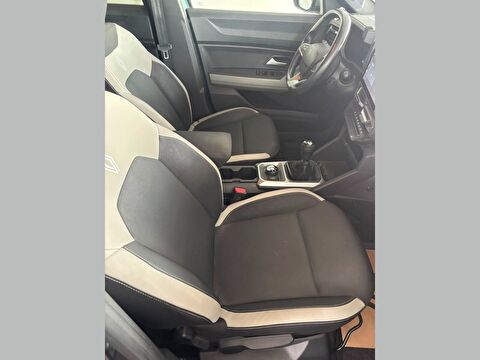 renault, duster, 1.2 mhev evolution techno 4x4 (mild hybrid), manuel, benzin 2.el otomobil | renew 10