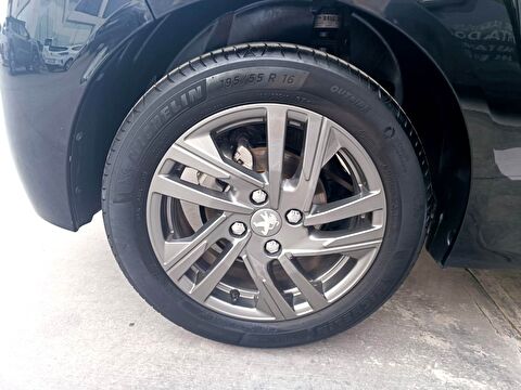 peugeot, 208, hatchback 1.2 puretech prime eat8, otomatik, benzin 2.el otomobil | renew 10