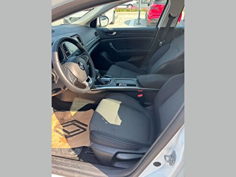 renault, megane, sedan 1.3 tce touch edc, otomatik, benzin 2.el otomobil | renew 12