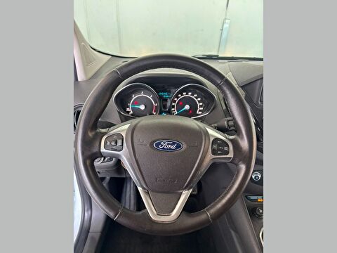 ford, tourneo courier, 1.5 tdcı titanium, manuel, dizel 2.el otomobil | renew 18