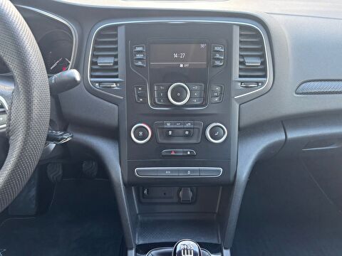 renault, megane, sedan 1.3 tce joy, manuel, benzin 2.el otomobil | renew 13