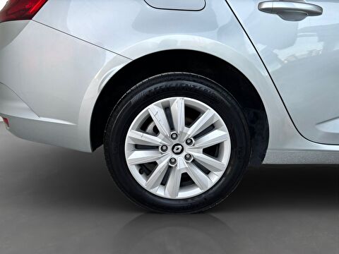 renault, megane, sedan 1.3 tce joy comfort edc, otomatik, benzin 2.el otomobil | renew 8