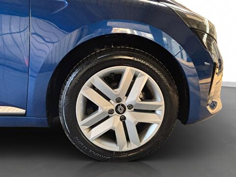 renault, clio, hatchback 1.0 tce evolution x-tronic, otomatik, benzin 2.el otomobil | renew 8