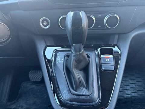 renault, kangoo multix, combi 1.3 tce ıconic edc, otomatik, benzin 2.el otomobil | renew 17
