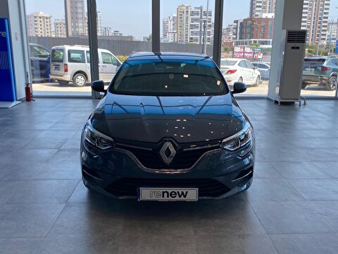 Sedan 1.3 TCe Touch EDC, 2. el otomobil | renew