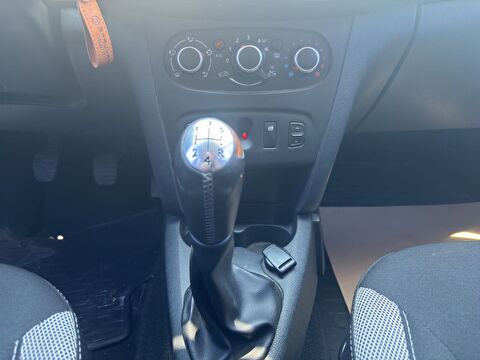 dacia, sandero, hatchback 0.9 tce stepway, manuel, benzin 2.el otomobil | renew 14