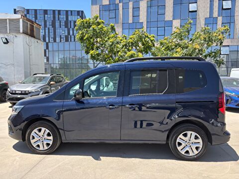 renault, kangoo multix, combi 1.3 tce ıconic edc, otomatik, benzin 2.el otomobil | renew 7