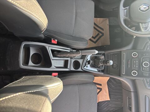 renault, megane, sedan 1.3 tce joy, manuel, benzin 2.el otomobil | renew 15