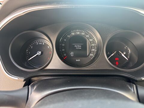 renault, megane, sedan 1.3 tce joy, manuel, benzin 2.el otomobil | renew 17