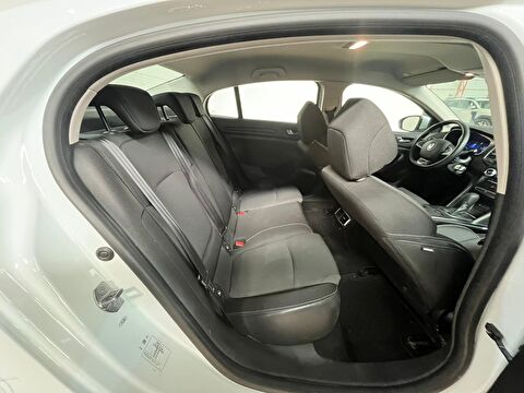 renault, megane, sedan 1.3 tce touch edc, otomatik, benzin 2.el otomobil | renew 15