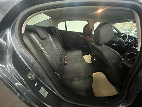 renault, megane, sedan 1.3 tce touch edc, otomatik, benzin 2.el otomobil | renew 15