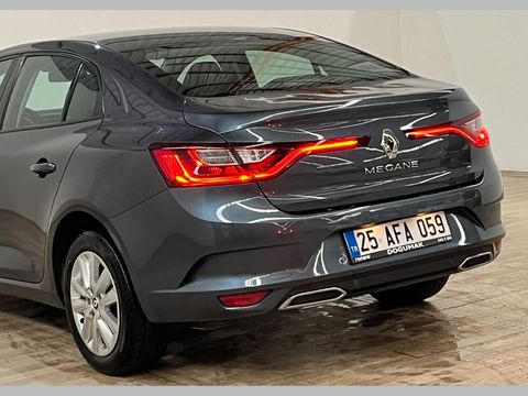renault, megane, sedan 1.3 tce touch edc, otomatik, benzin 2.el otomobil | renew 11