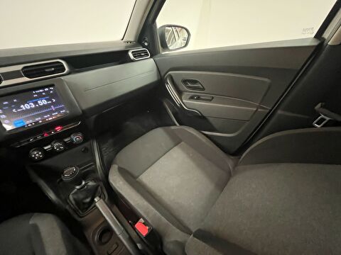 dacia, duster, suv 1.0 tce essential, manuel, benzin 2.el otomobil | renew 16