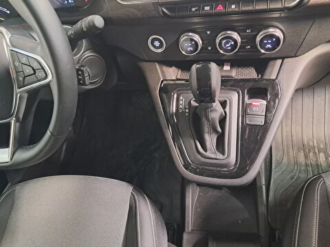 renault, kangoo multix, combi 1.3 tce ıconic edc, otomatik, benzin 2.el otomobil | renew 29