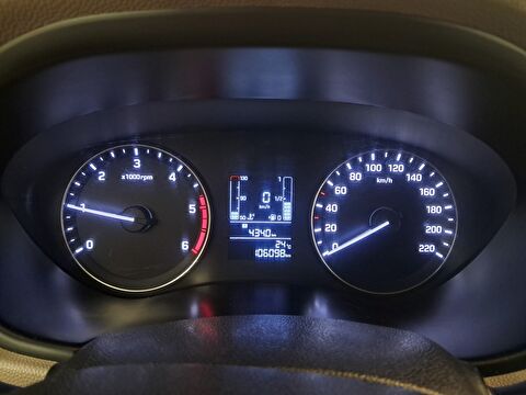 hyundai, i20, hatchback 1.4 crdı style, manuel, dizel 2.el otomobil | renew 23