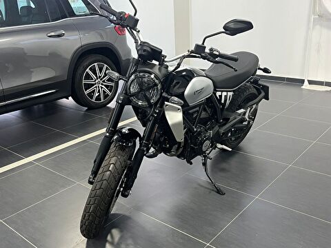 Naked / Roadster, 2. el otomobil | renew